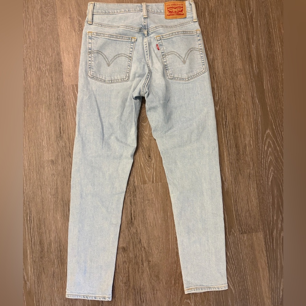 Levi's Light Wash Blue High-Rise Skinny Jeans